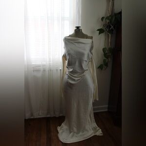 Selfie Leslie Elegant Cream Dress